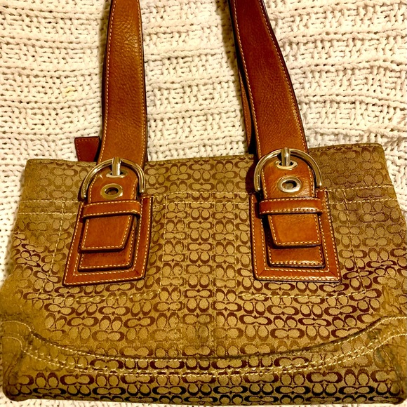 Authentic Coach Mini Signature Soho Bag - Picture 4 of 9